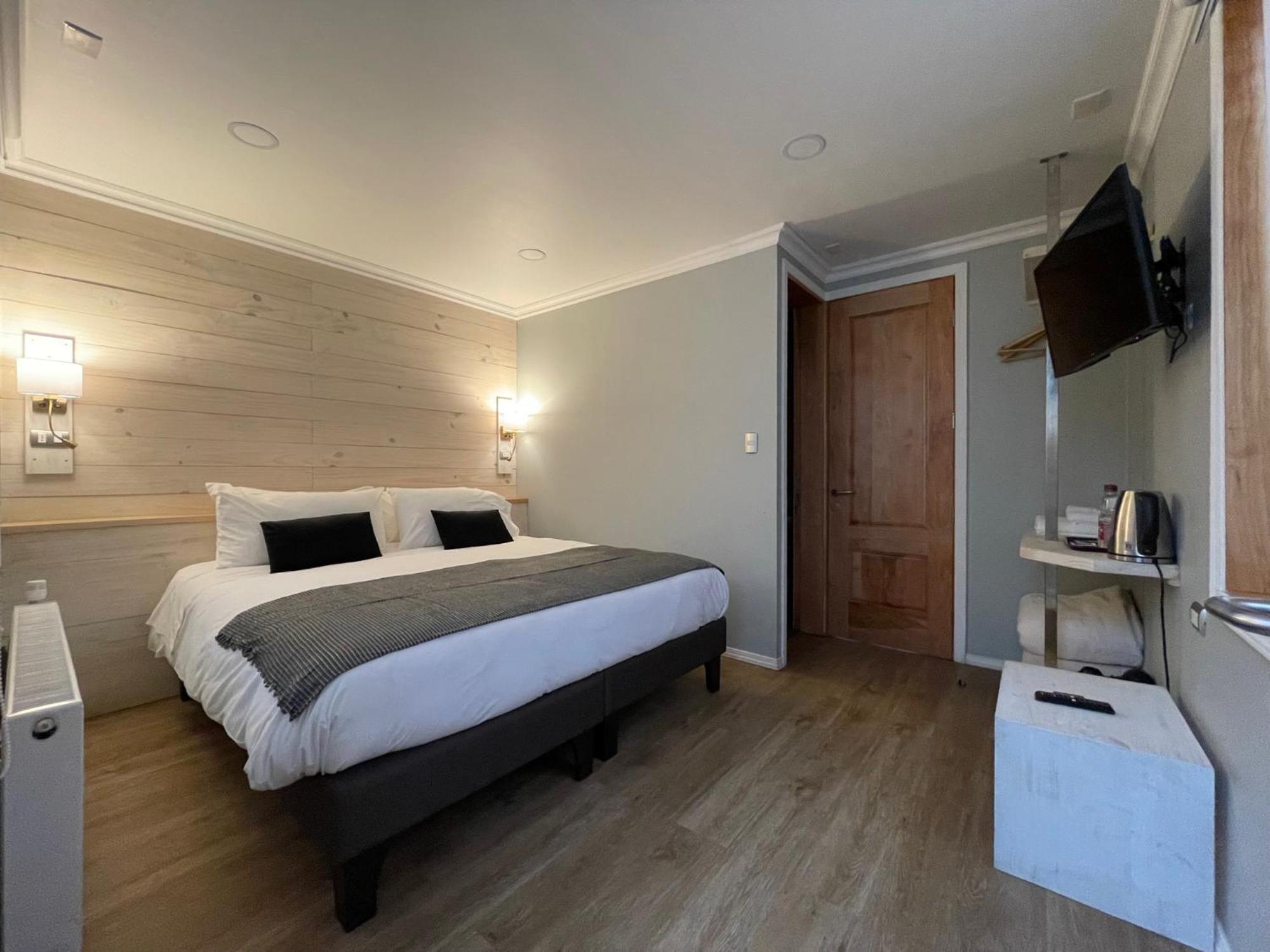 Hostal Boutique Puerta Roja Пунта-Аренас Экстерьер фото